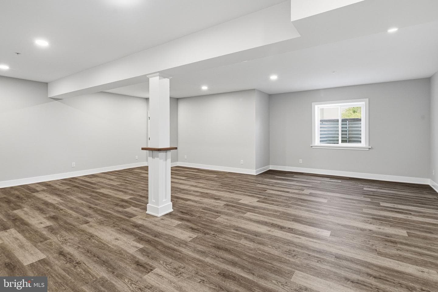 671 Levering Street photo 26