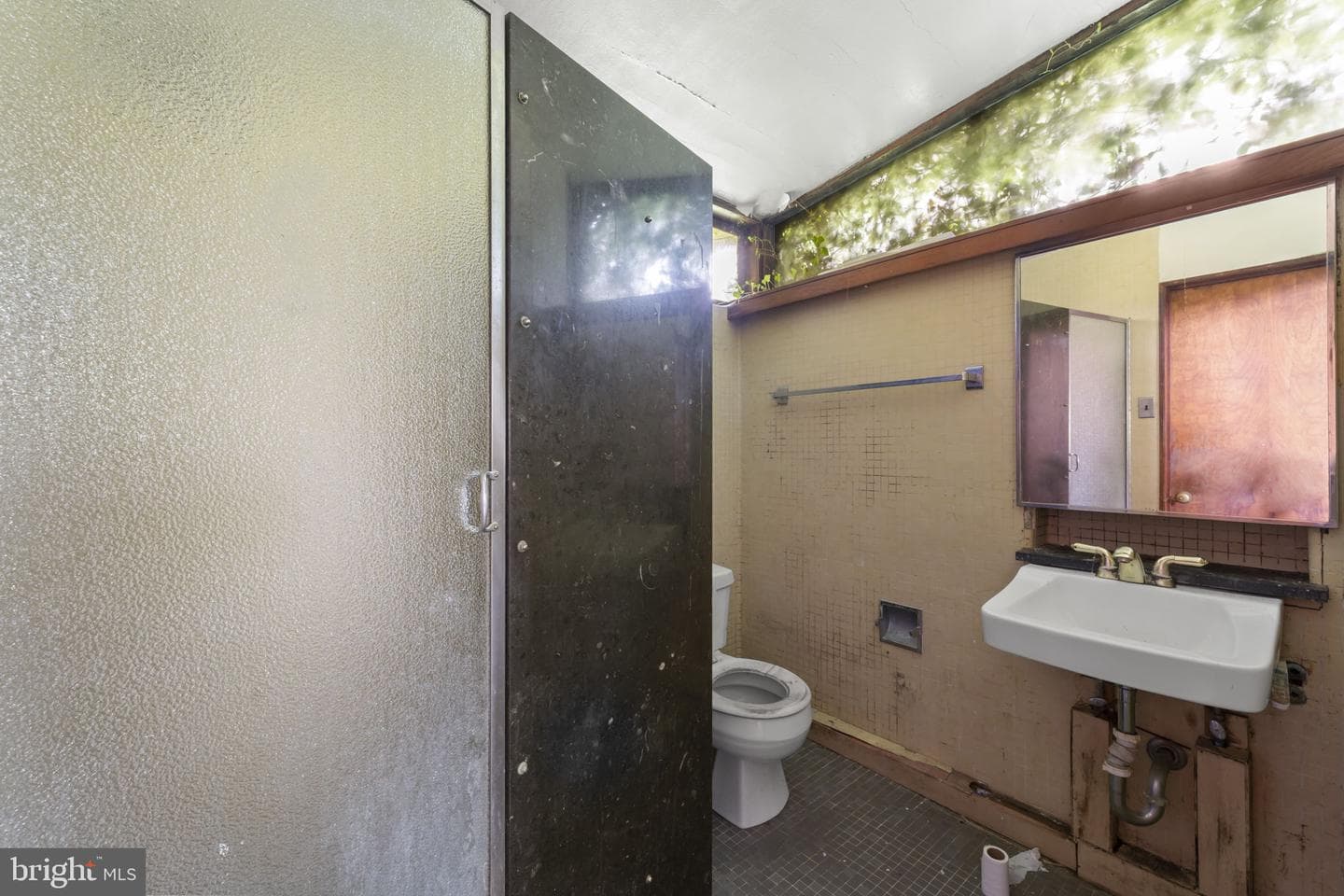 2935 Whitehall Road photo 32