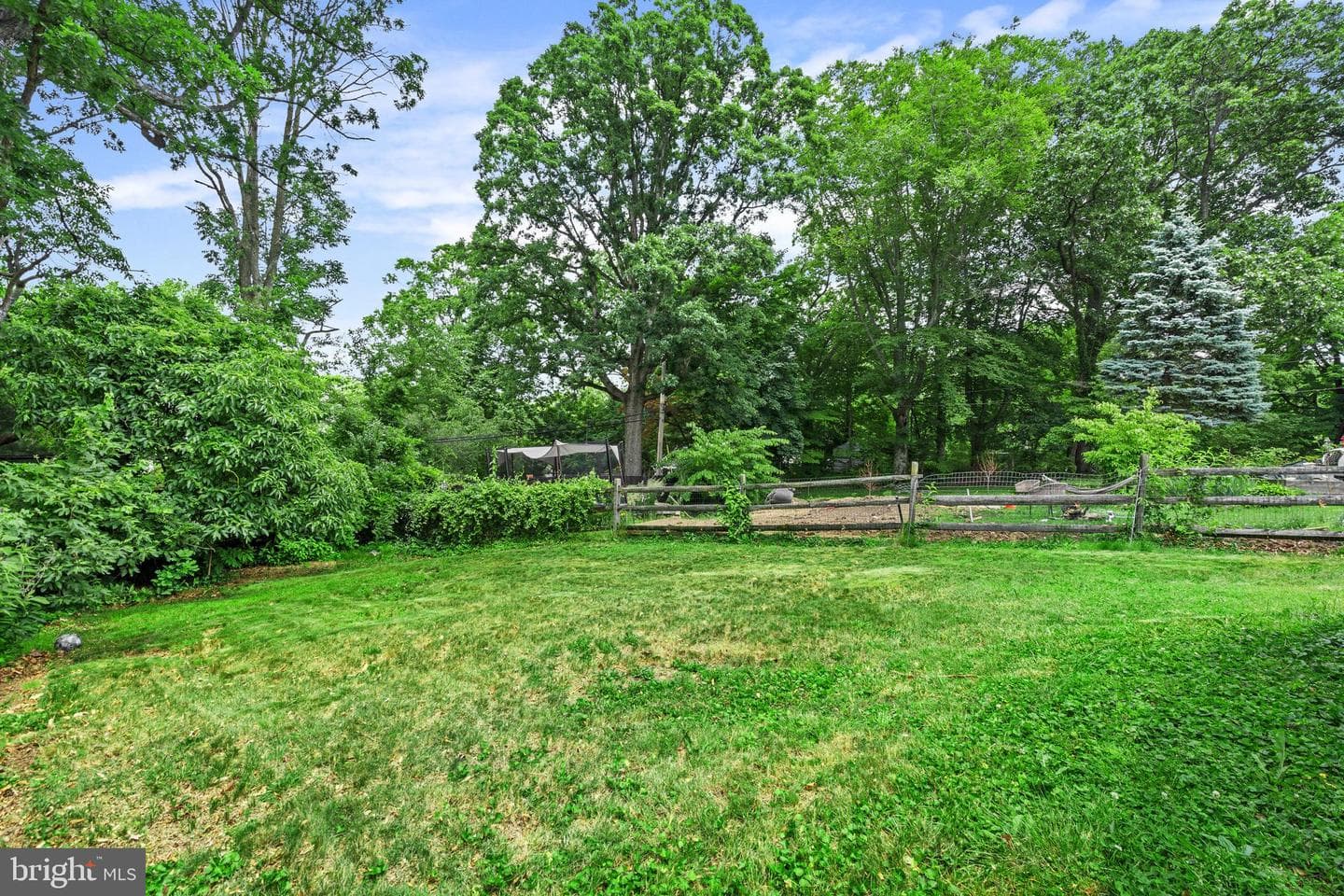 1082 Edge Hill Road photo 37