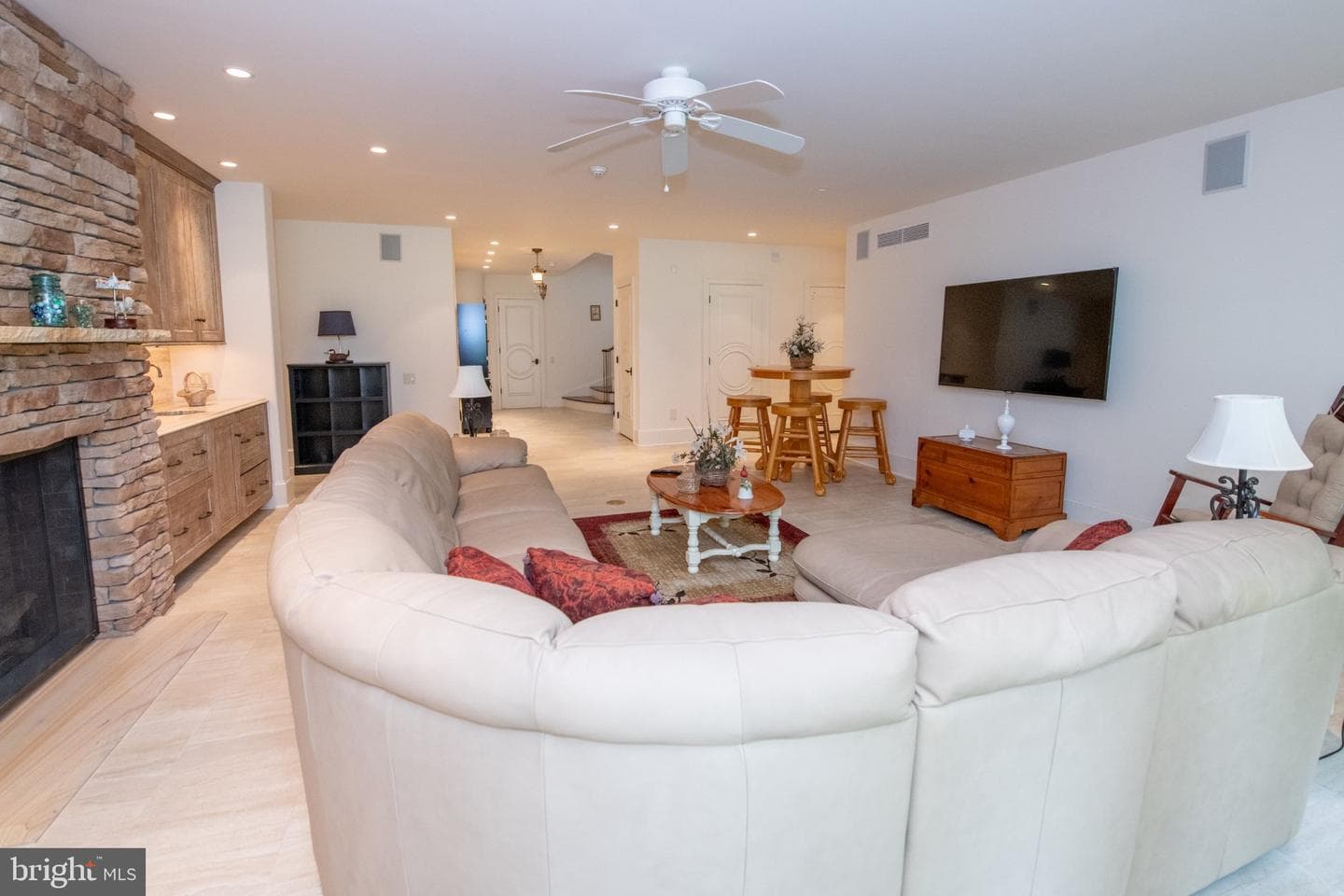 711 Moredon Road photo 99