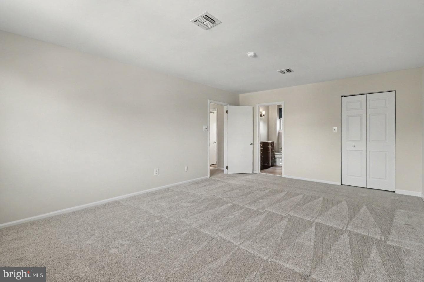 208 N Trooper Road photo 37