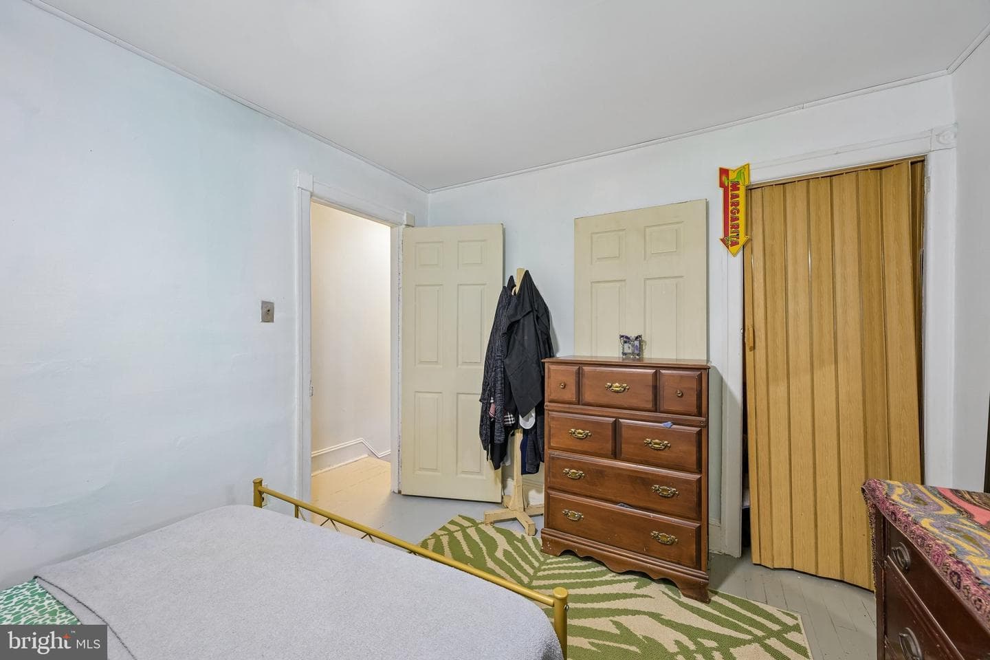325 W Spring Avenue photo 22
