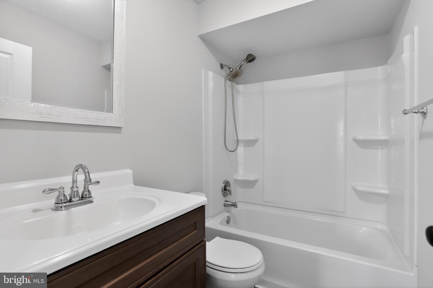 501 Somerset Court photo 25