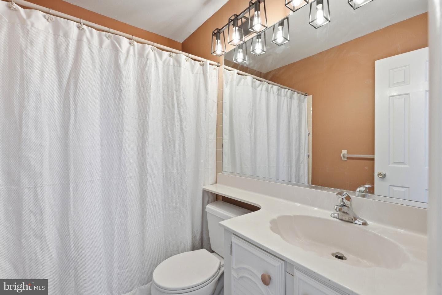 1725 Rosedale photo 21