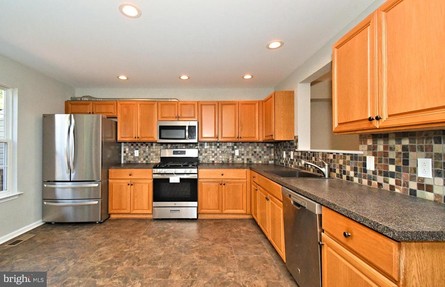 18 Norsham Way photo 16