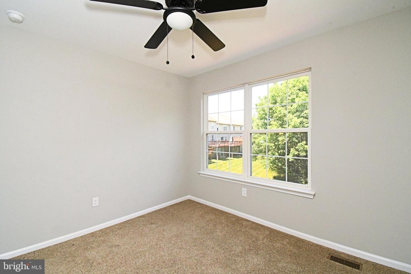 18 Norsham Way photo 40
