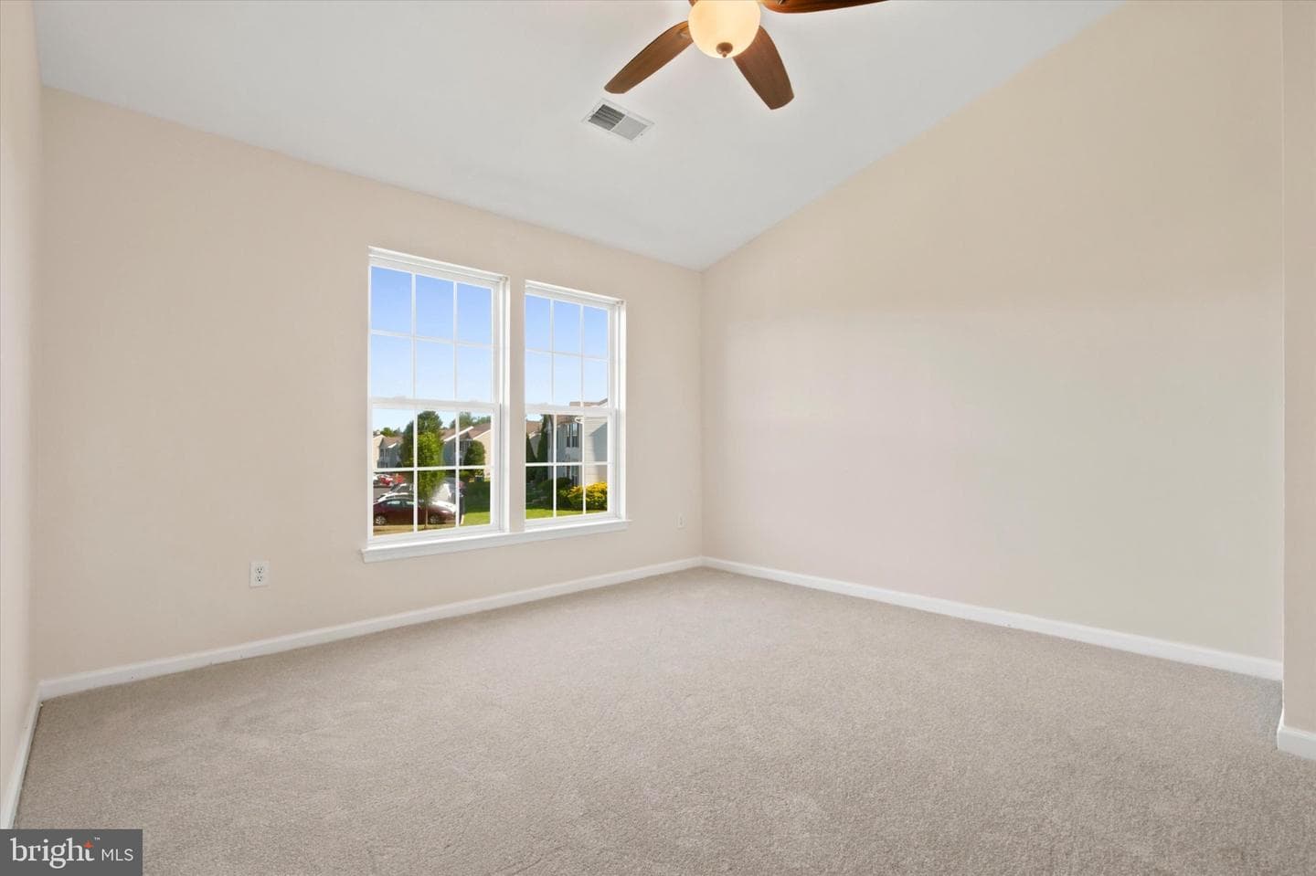 1282 Hunter Lane photo 13