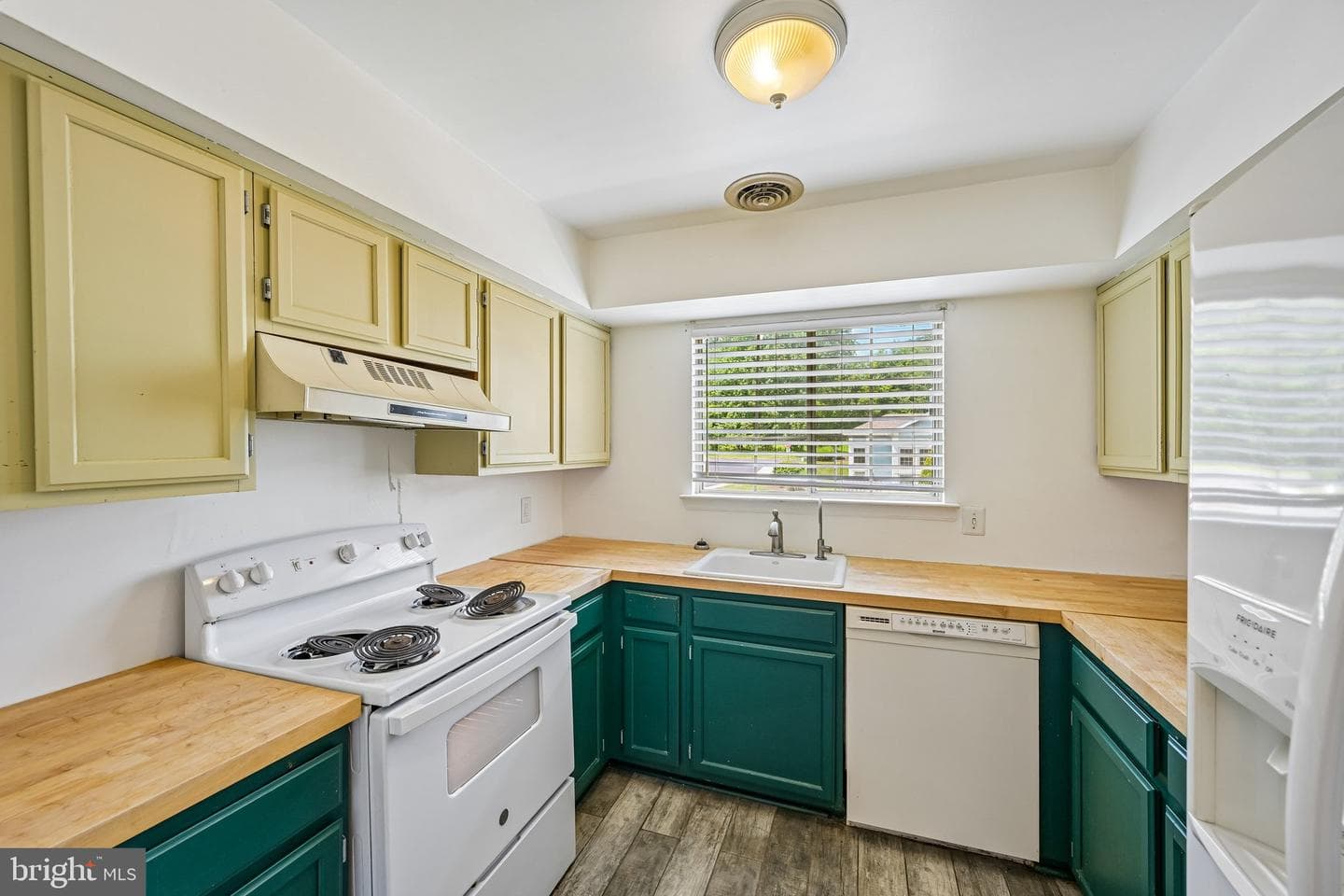 418 Brown Briar Circle photo 11