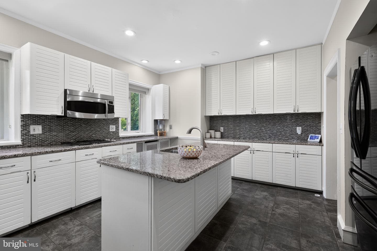 1 Latham Park photo 16