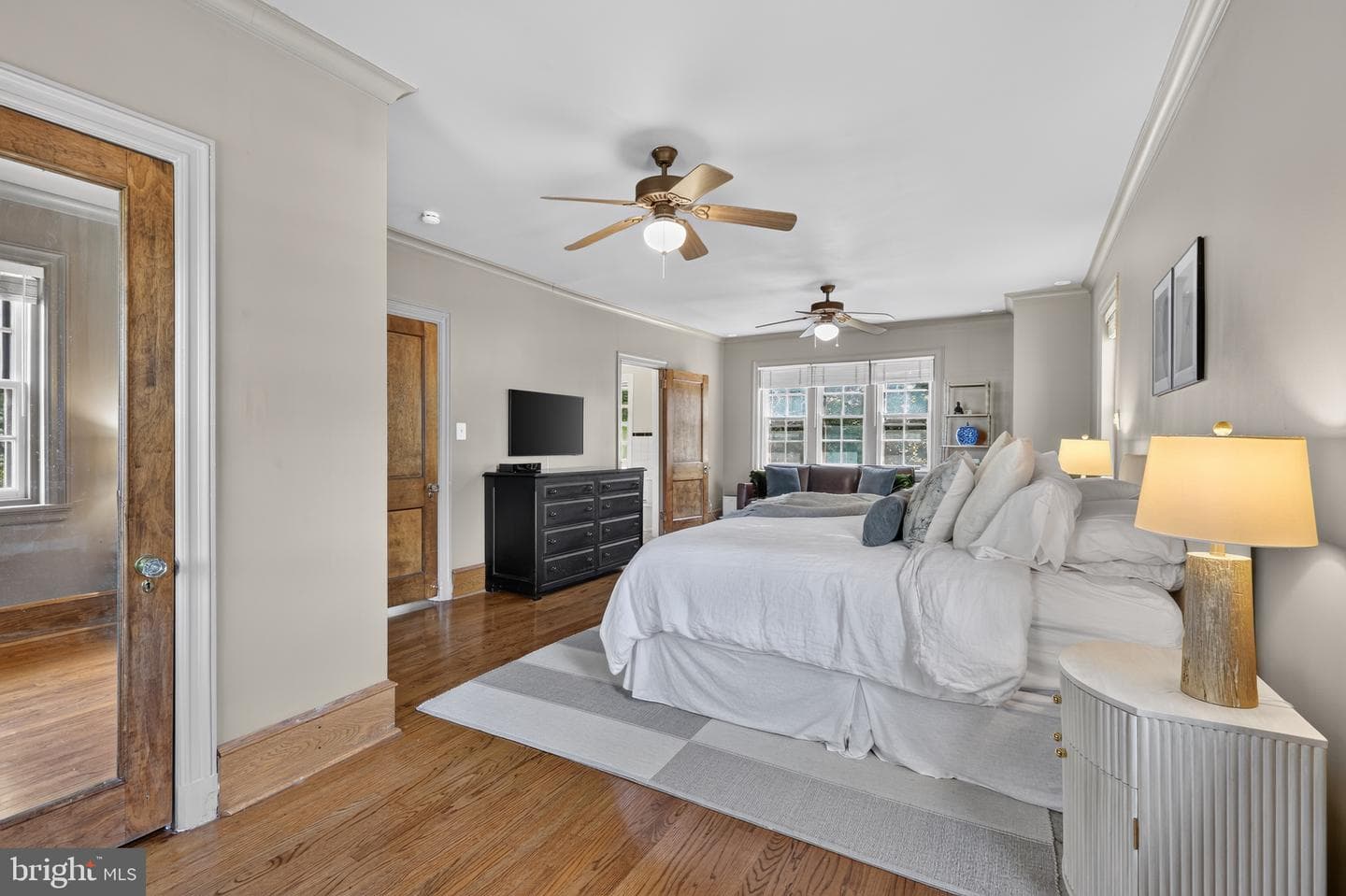 1 Latham Park photo 29