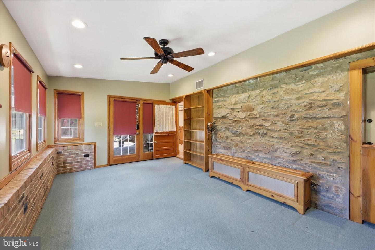 1437 Byberry Road photo 14