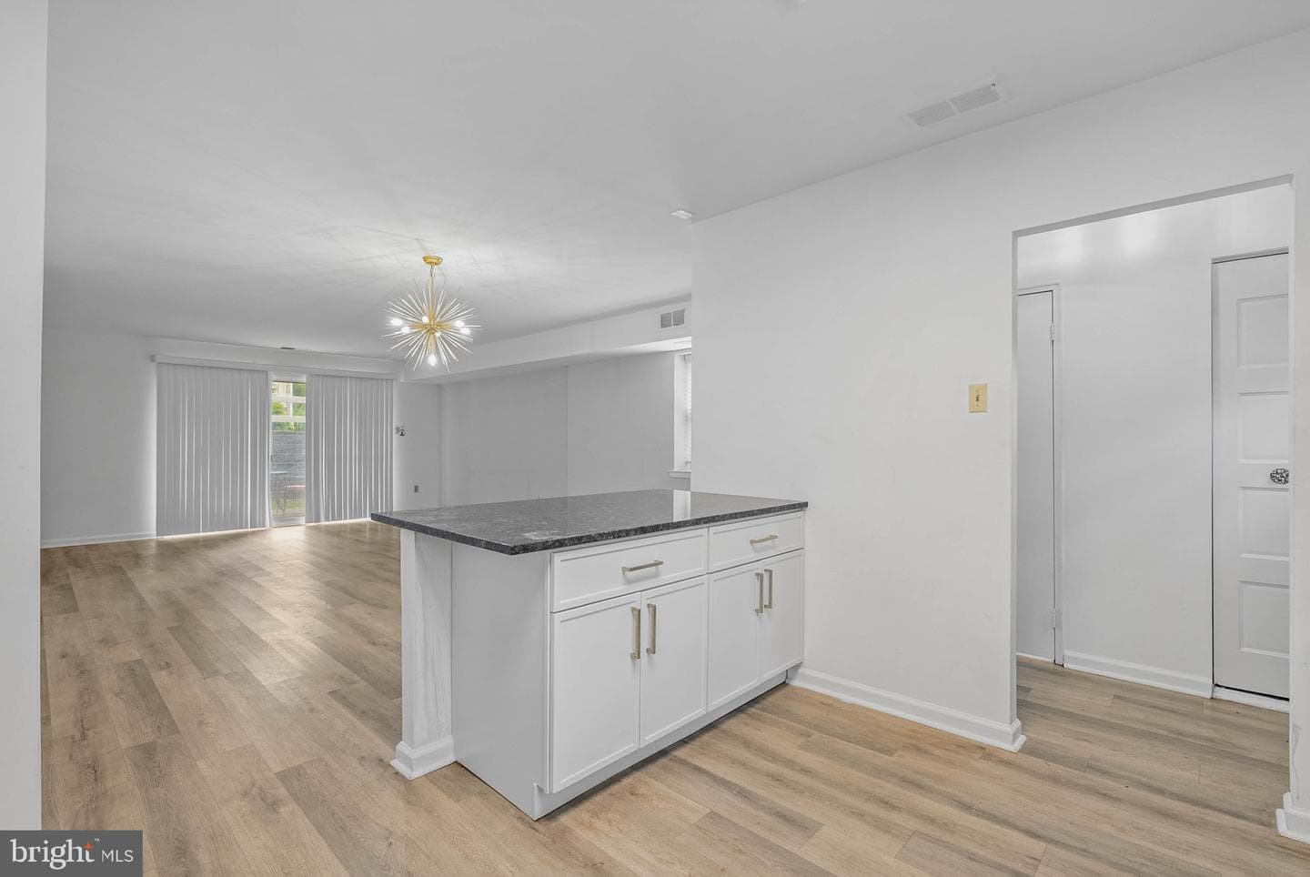 104 Hampstead Drive photo 7