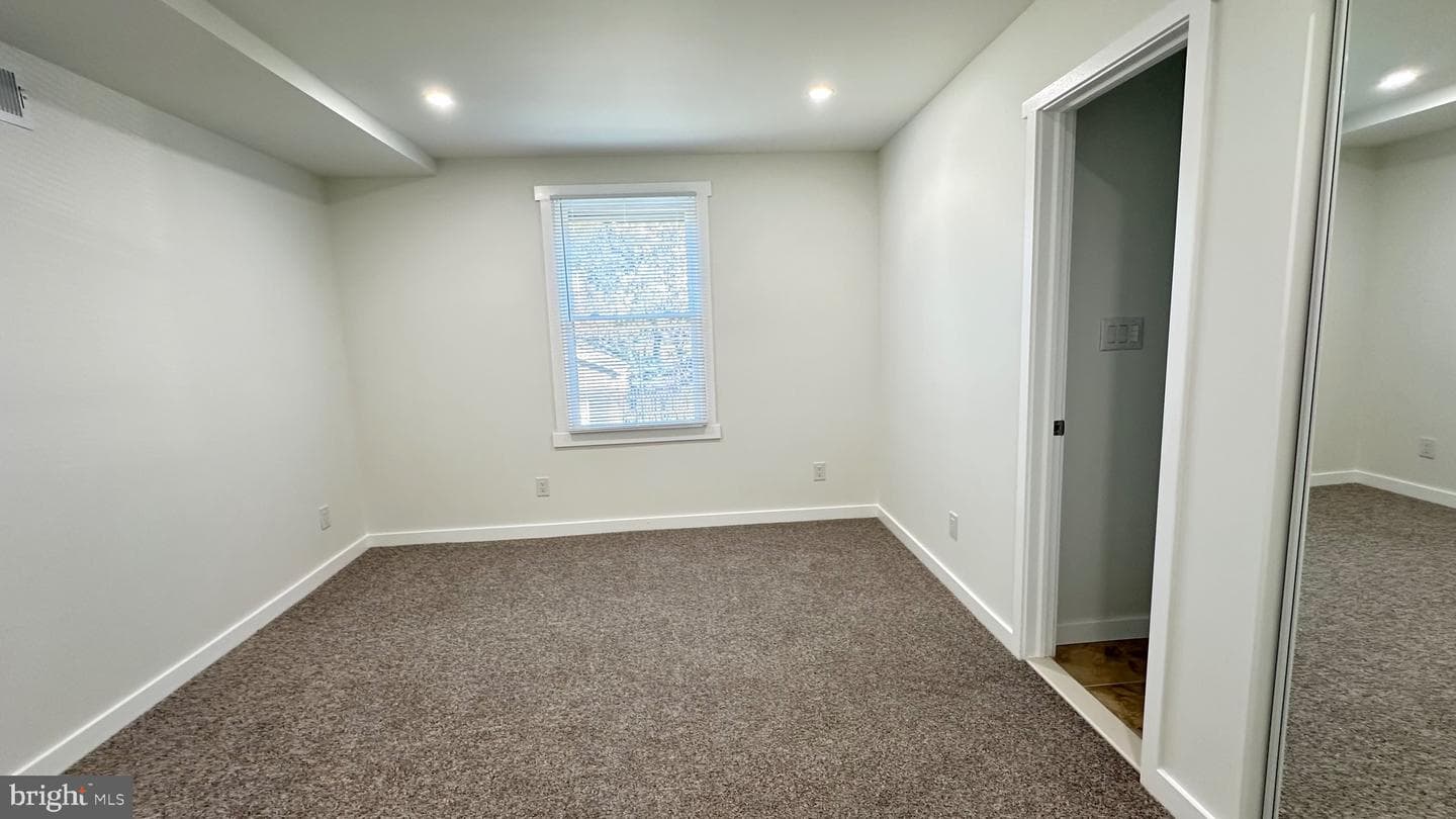 1700 Beech Avenue photo 19