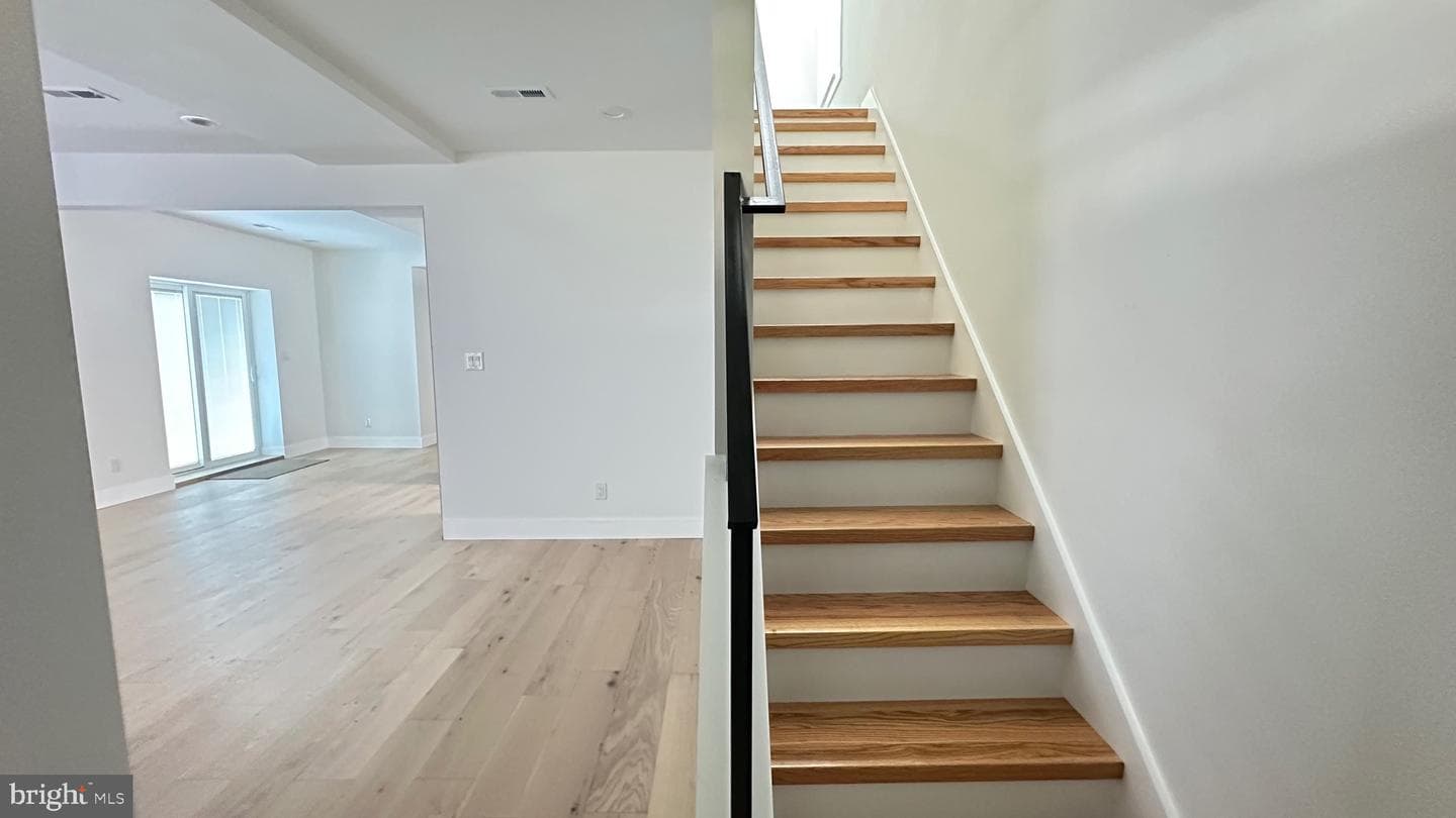 1700 Beech Avenue photo 34