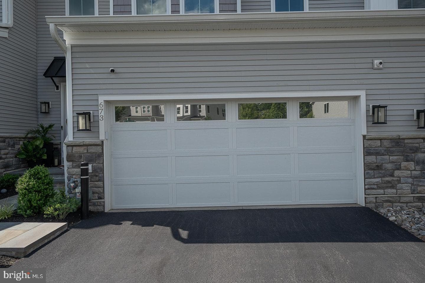 673 Levering Street photo 79