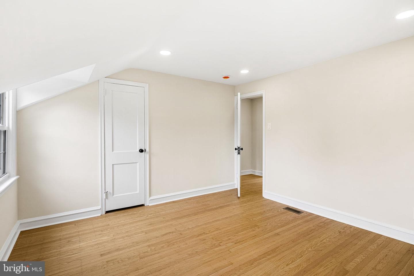 776 Brooke Road photo 27