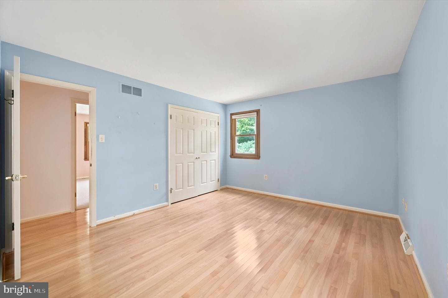 4 Locust Way photo 16