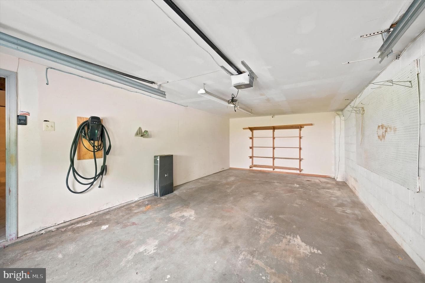 4 Locust Way photo 23
