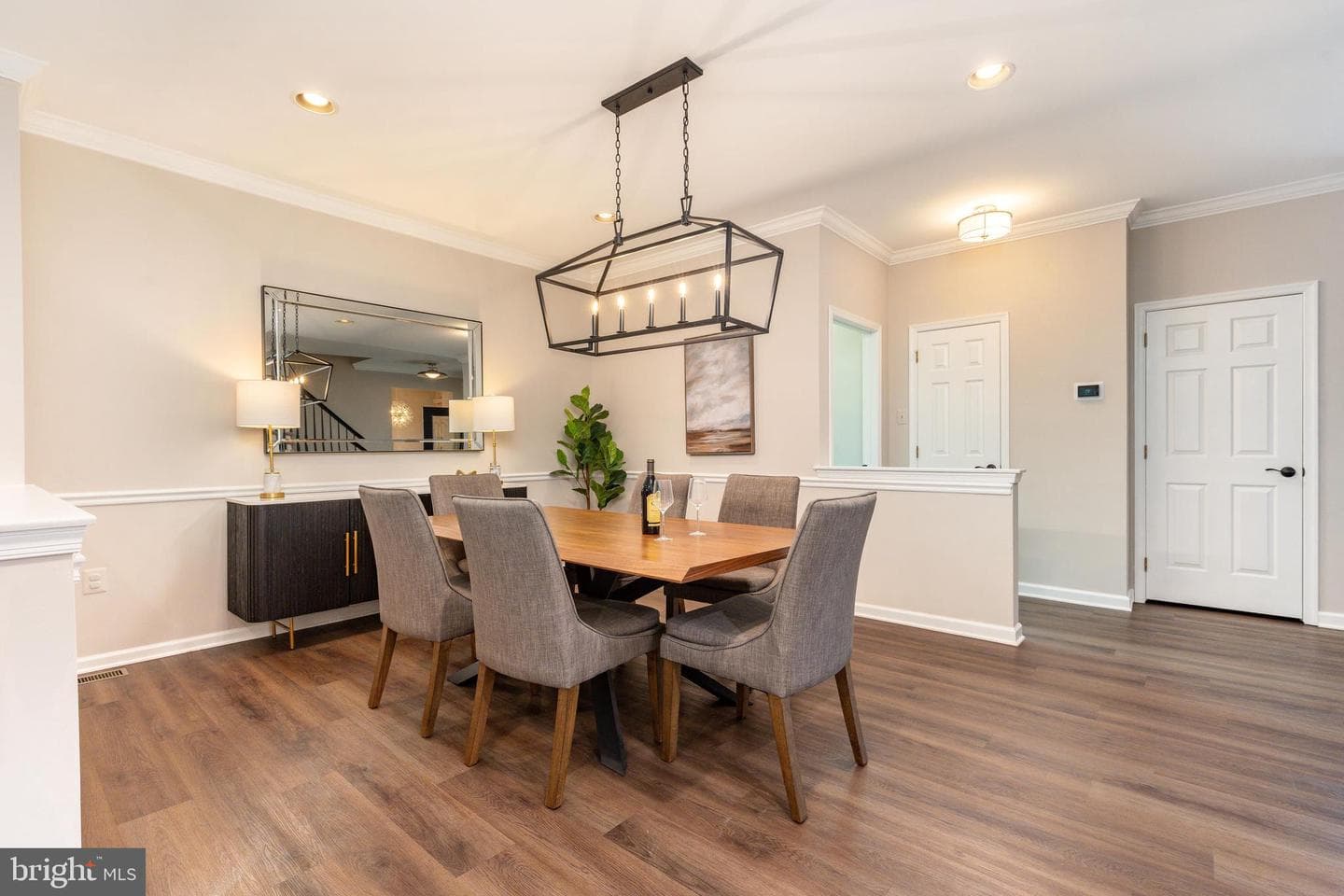 1060 Tintern Drive photo 3