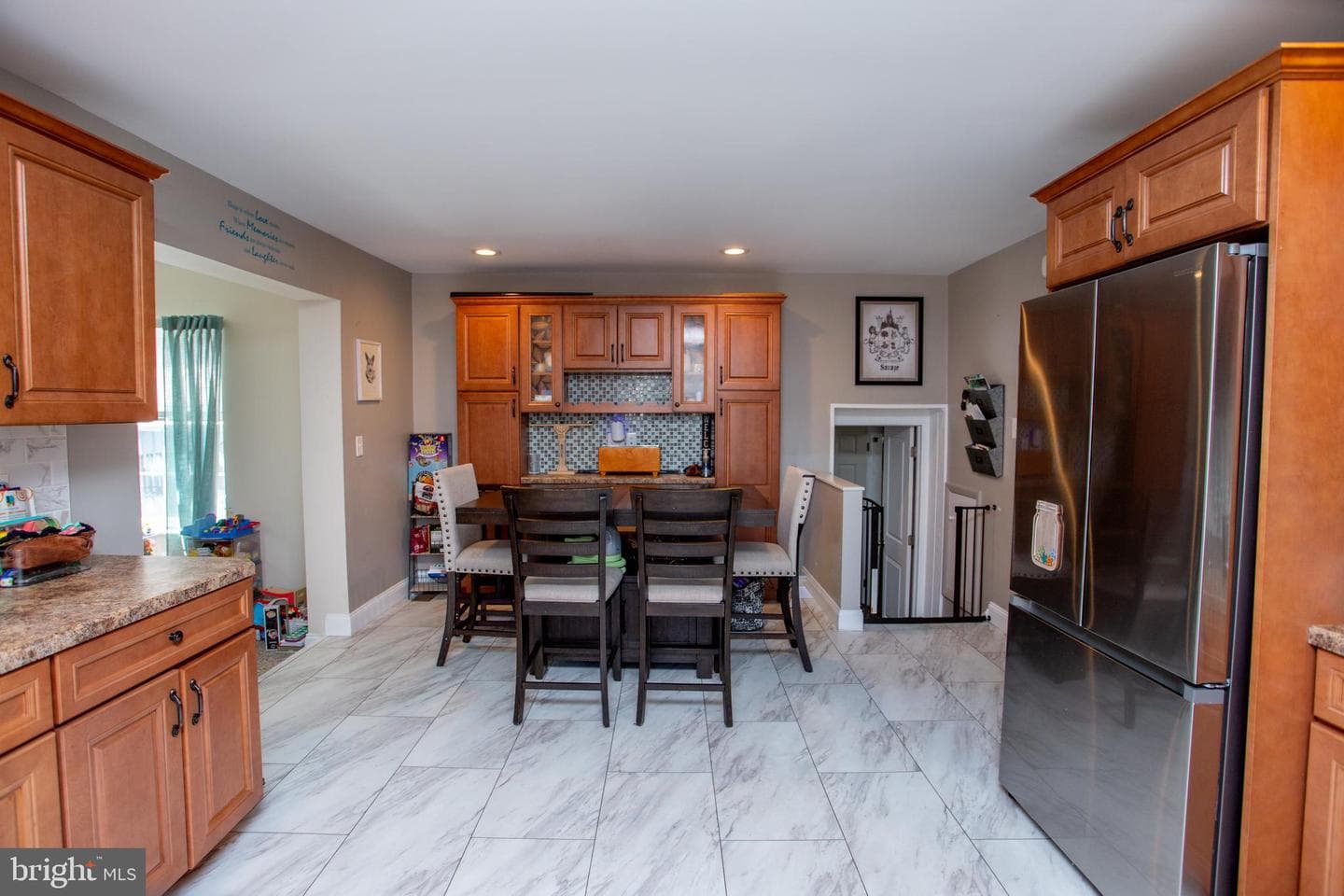 277 Edwards Drive photo 12