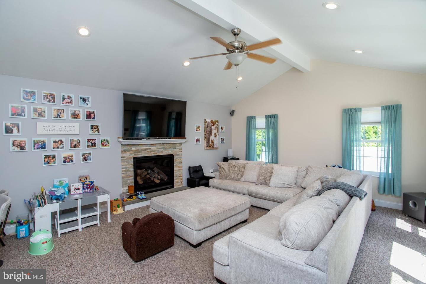 277 Edwards Drive photo 14