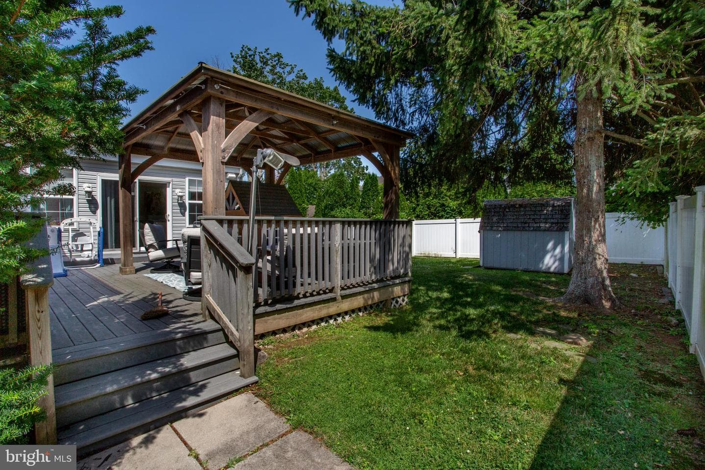 277 Edwards Drive photo 31