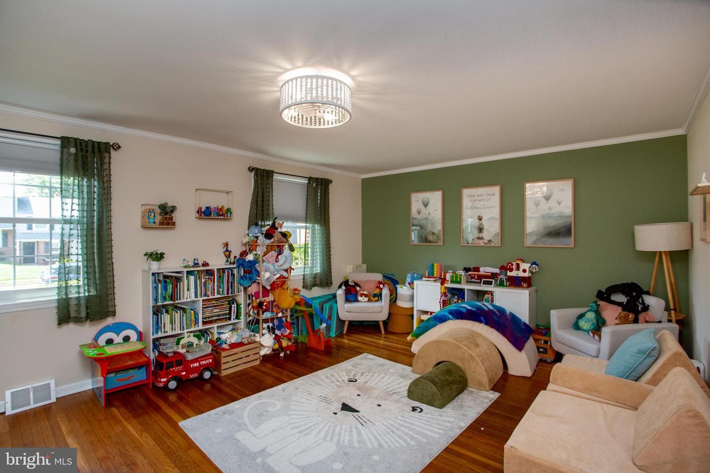 277 Edwards Drive photo 6