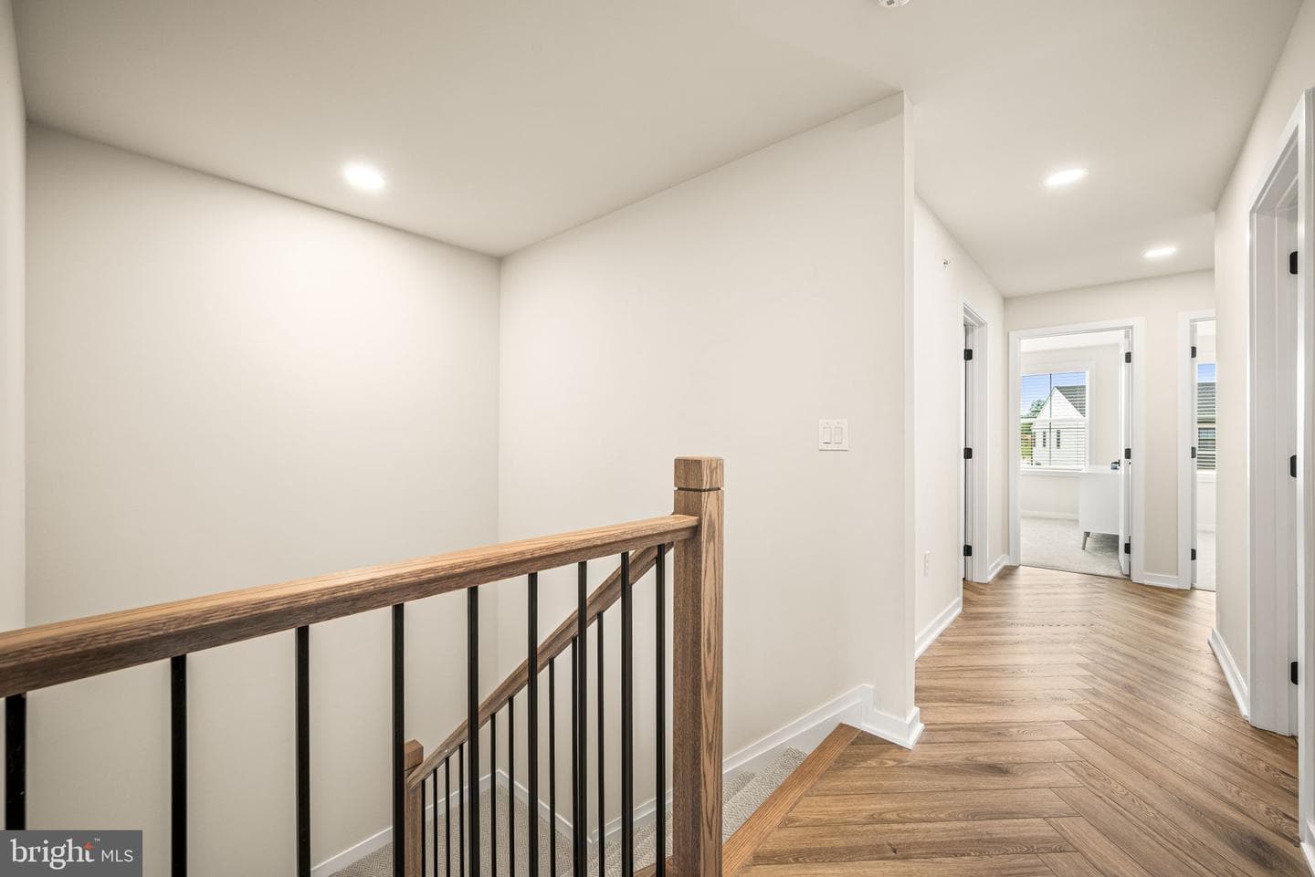 352 Aspen Way photo 13