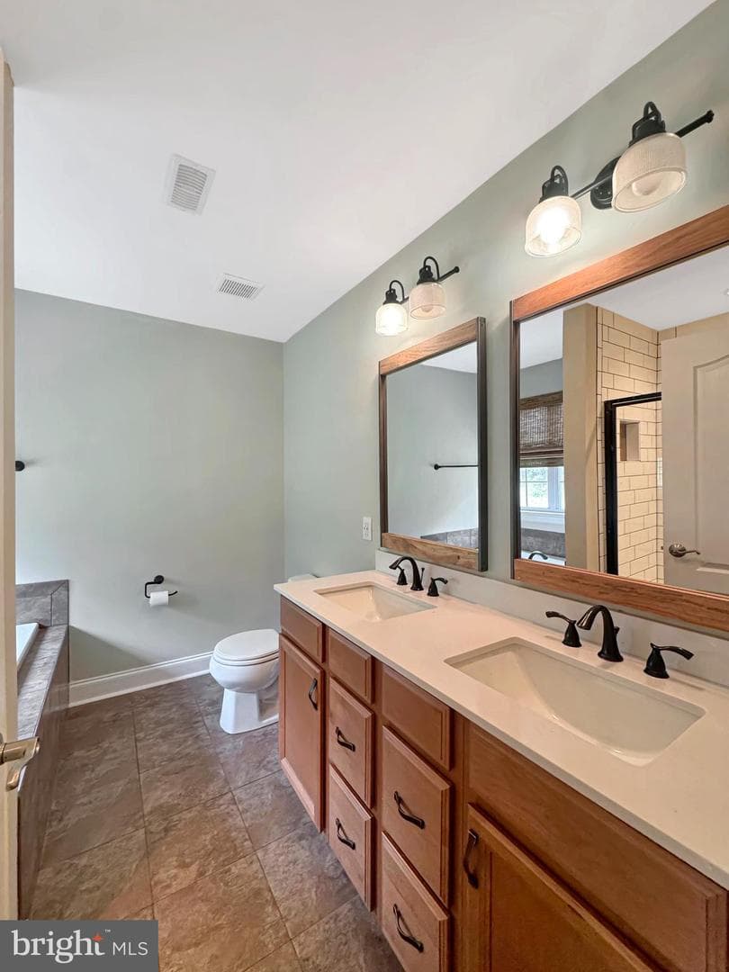 296 Masters Drive photo 23
