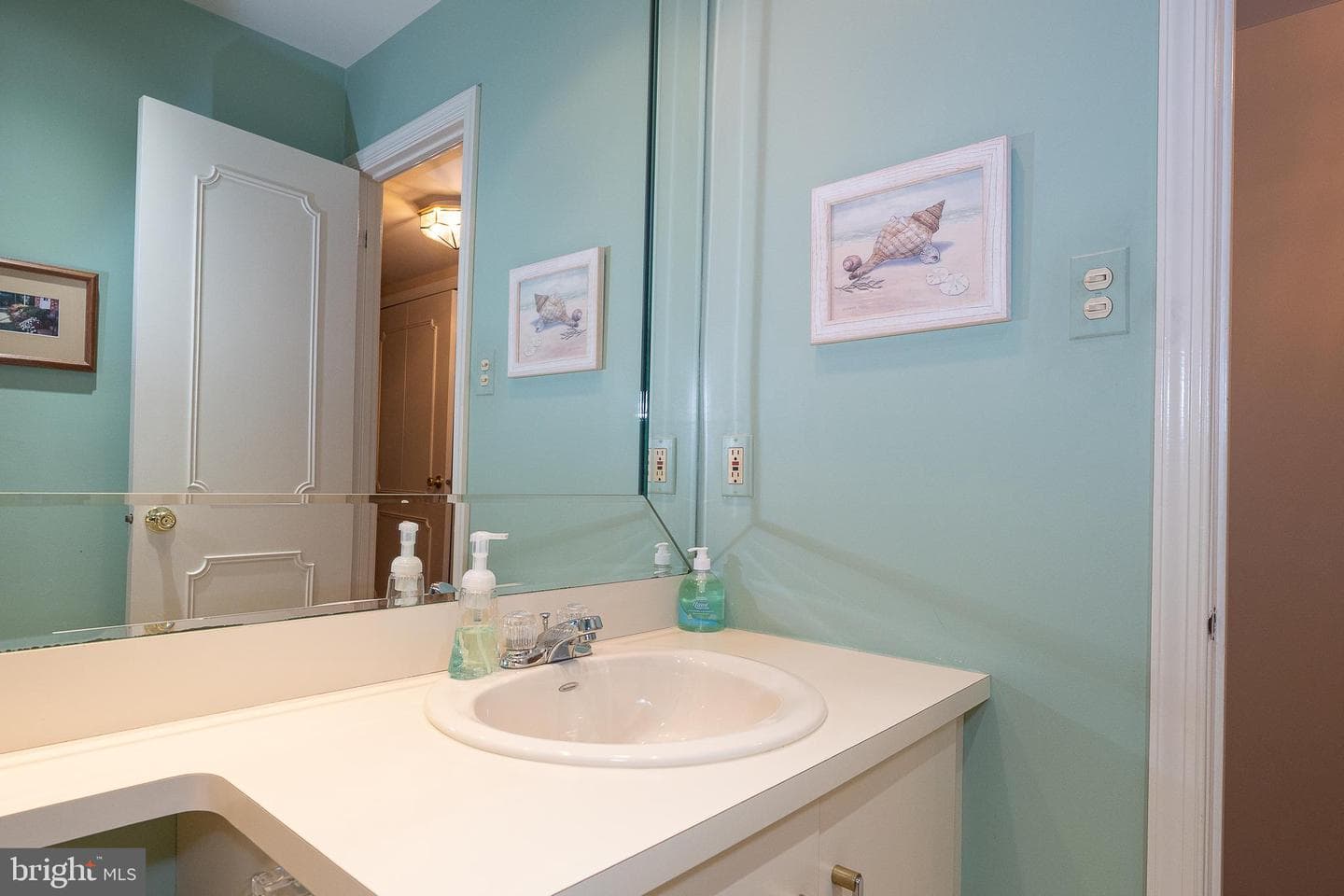 210 Glen Lane photo 18