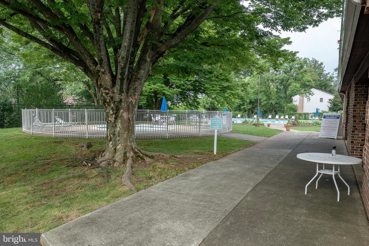 210 Glen Lane photo 43