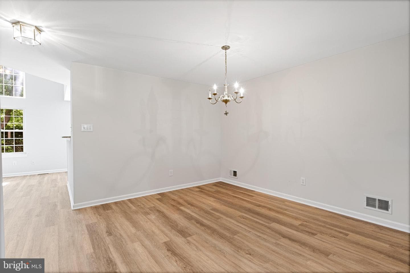 504 Pimlico Way photo 8