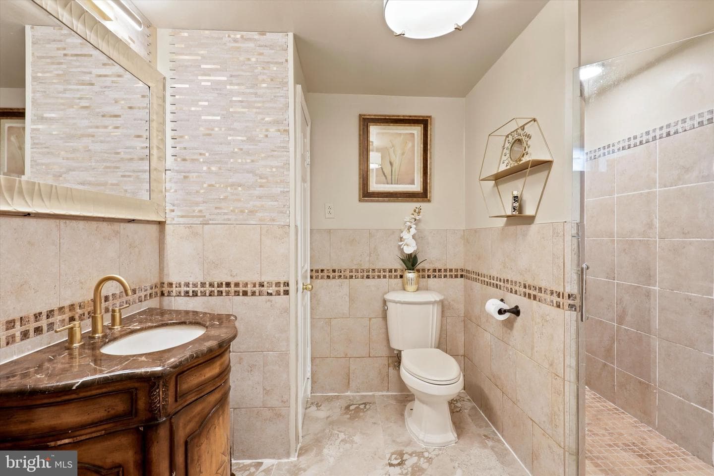 110 Kent Drive photo 34