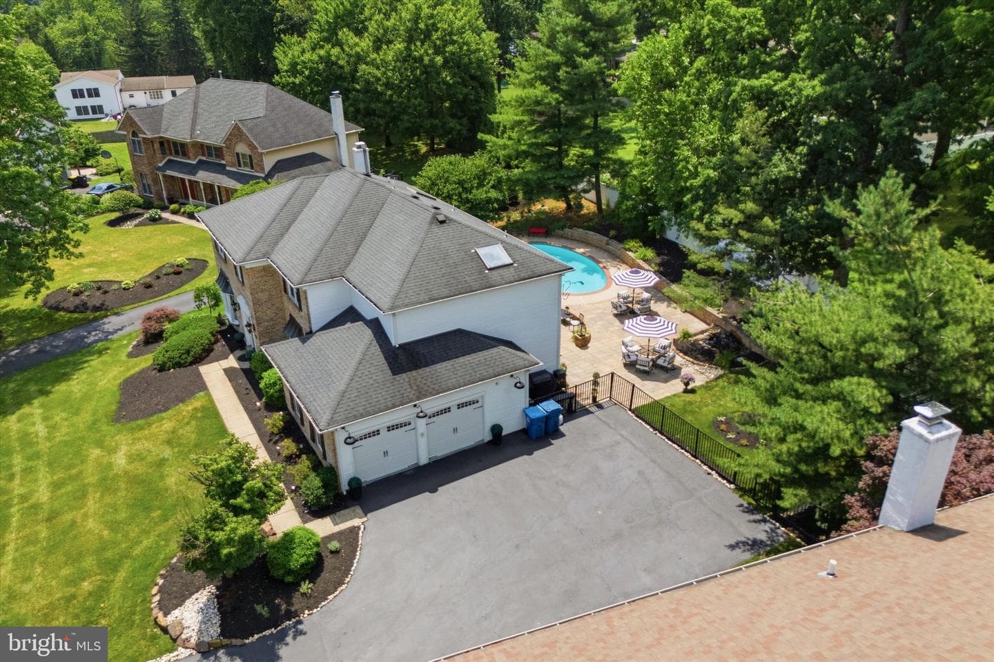110 Kent Drive photo 38