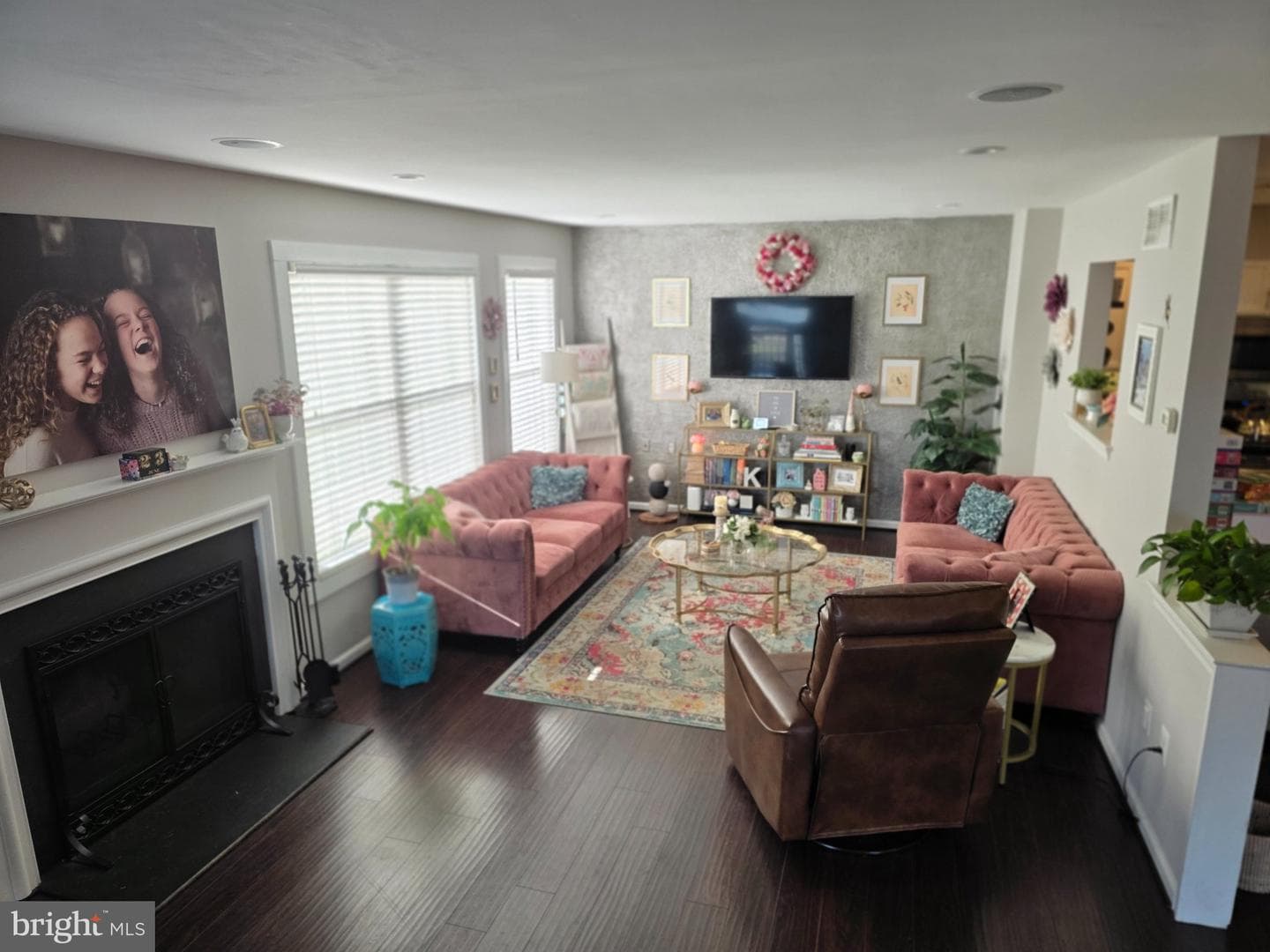 240 Cobblestone Court photo 11