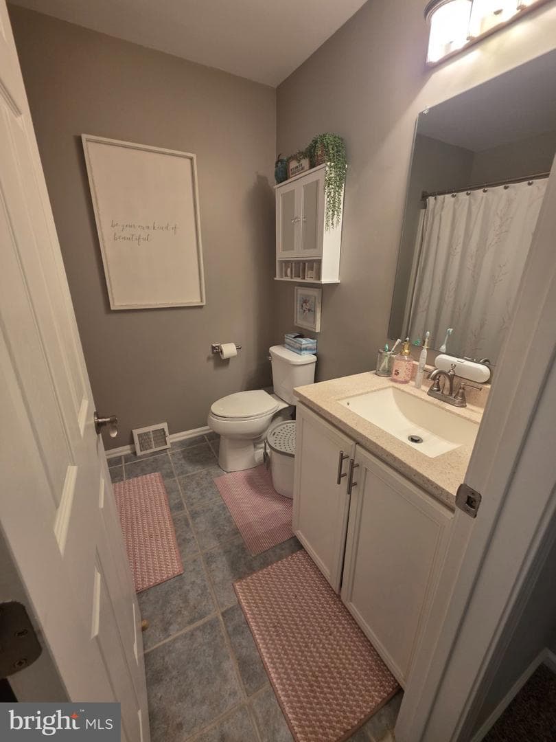 240 Cobblestone Court photo 16