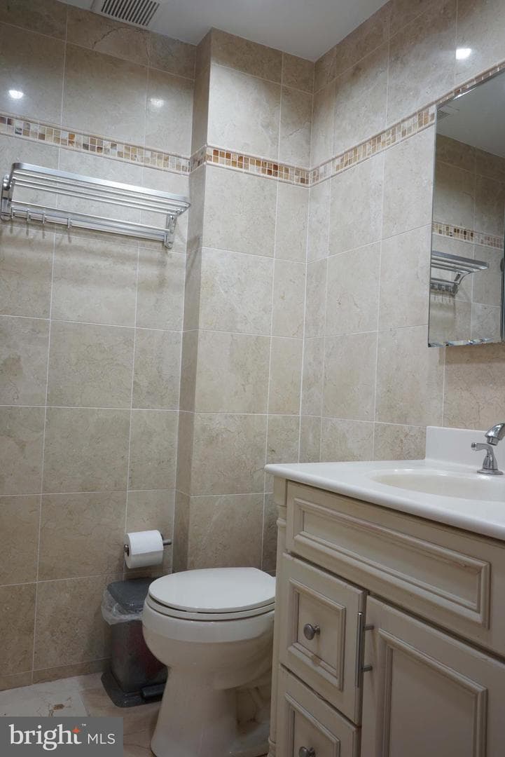 1104 Gainsboro Road photo 11