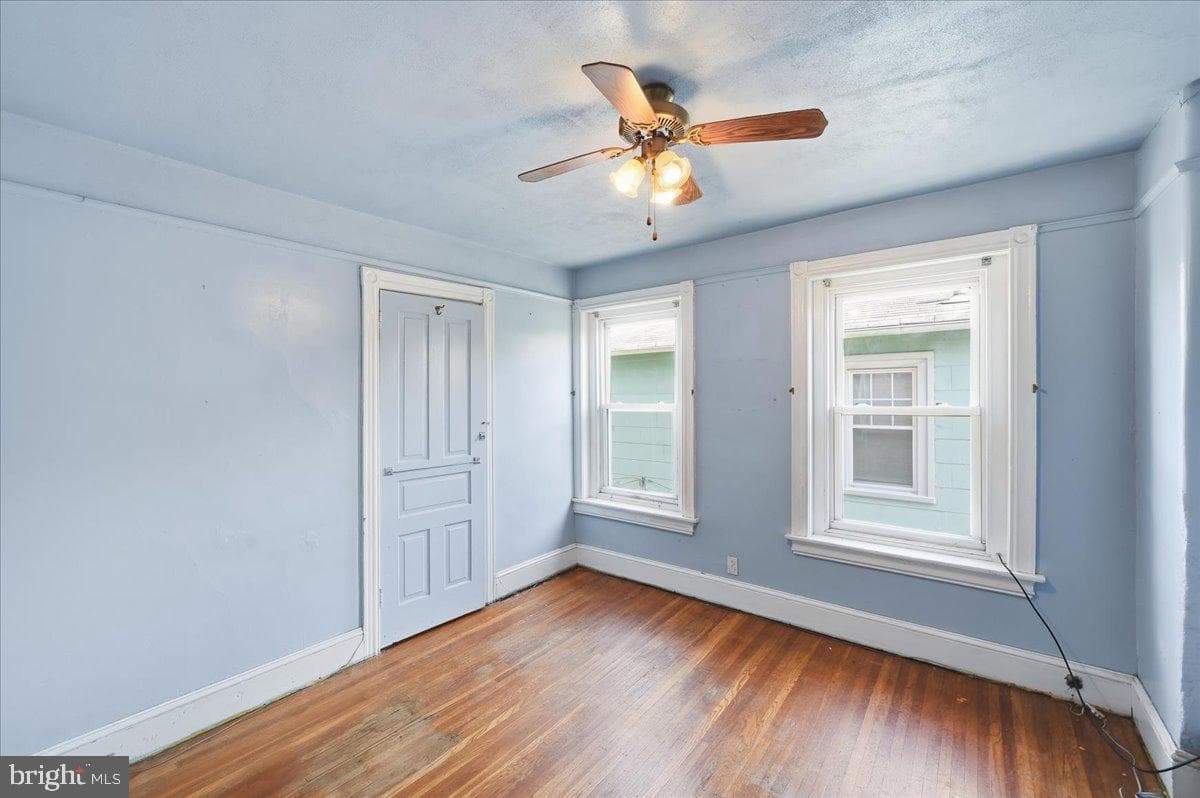 16 W Spring Avenue photo 23