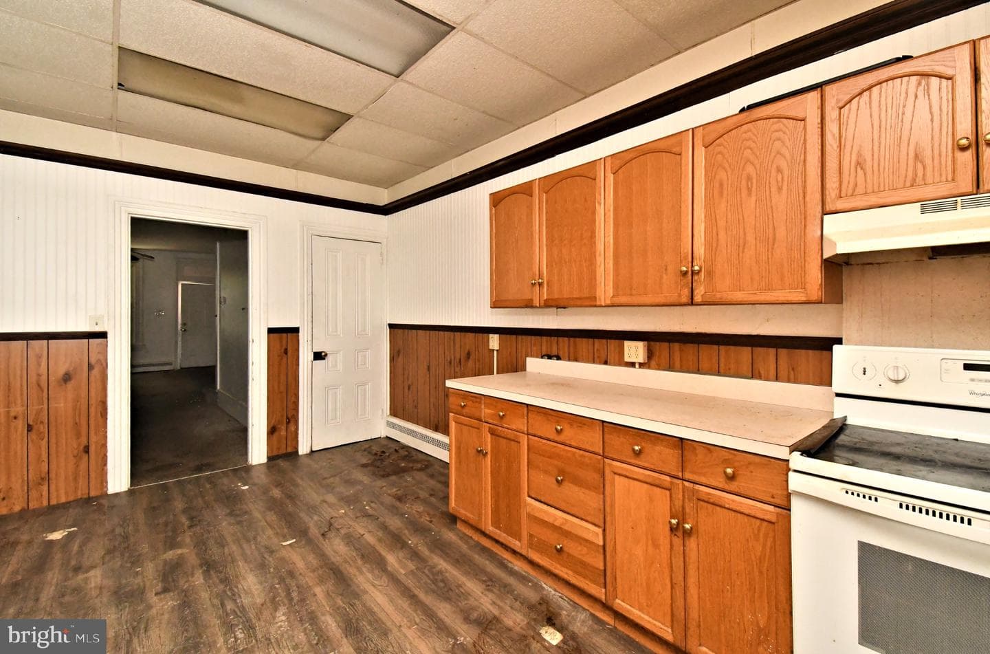 346 Walnut St photo 13