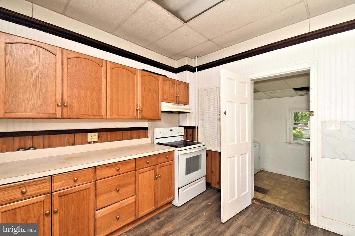 346 Walnut St photo 16