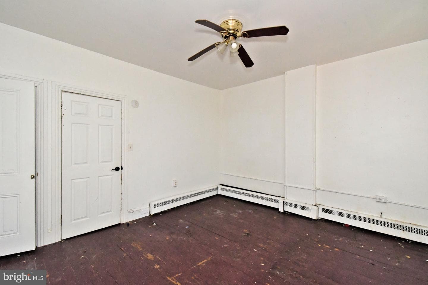 346 Walnut St photo 28