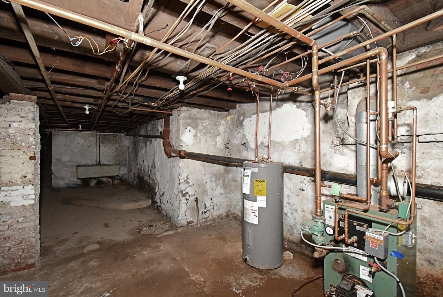 346 Walnut St photo 36