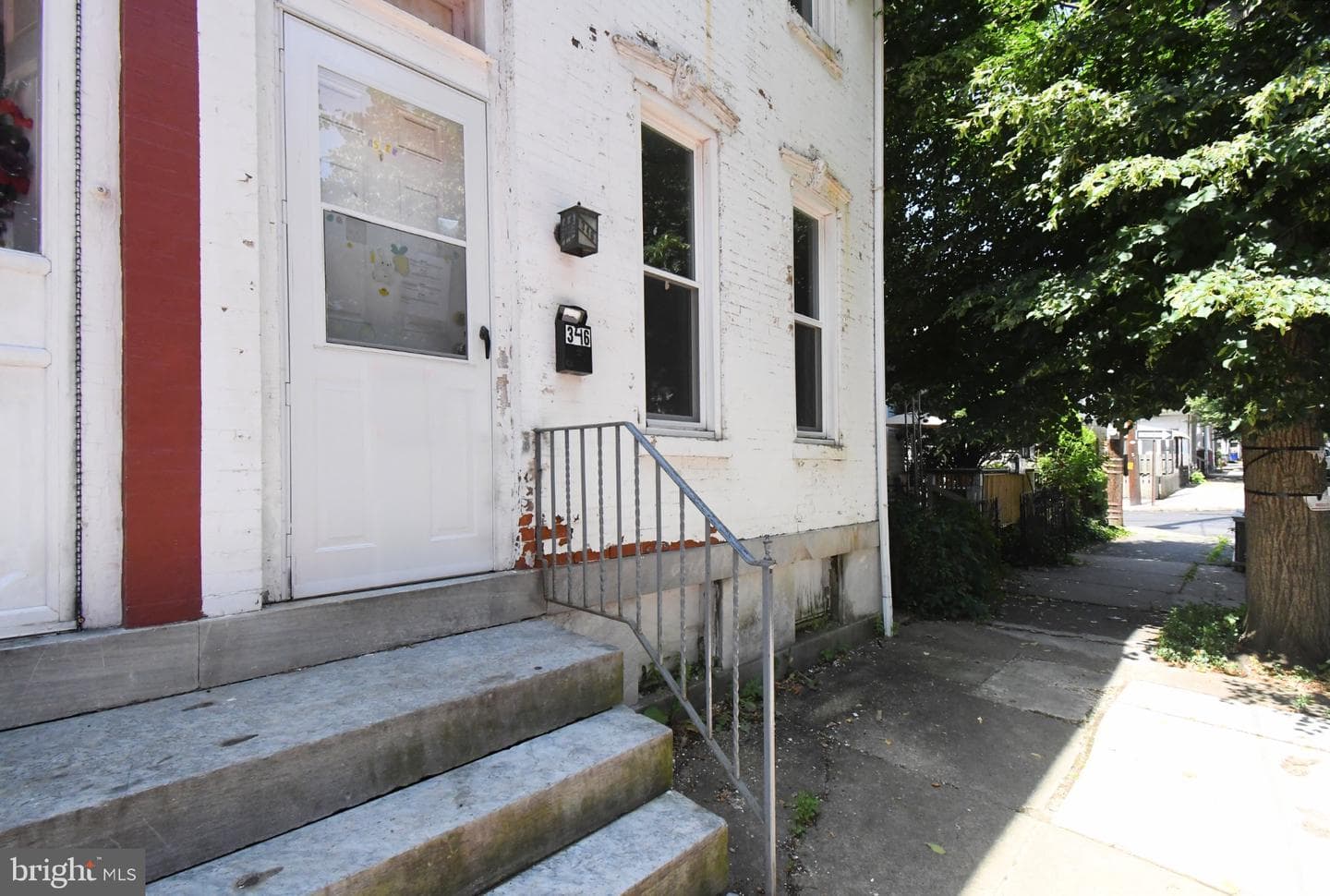 346 Walnut St photo 4