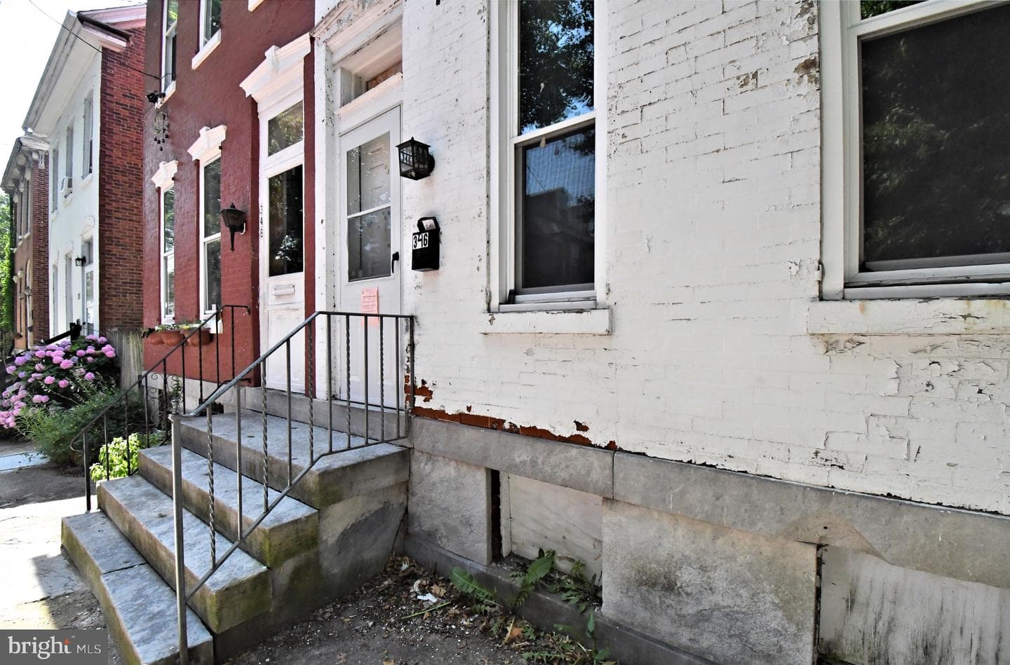 346 Walnut St photo 5