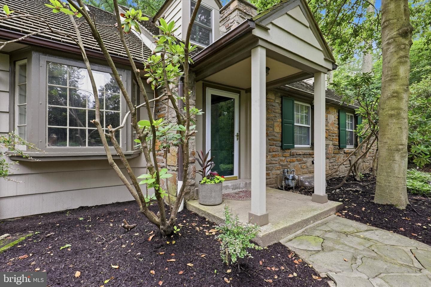 816 Old Gulph Road photo 3