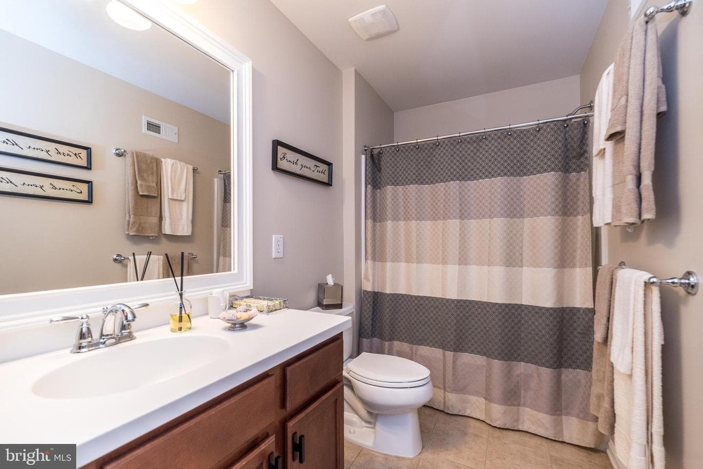 405 Primrose Drive photo 45