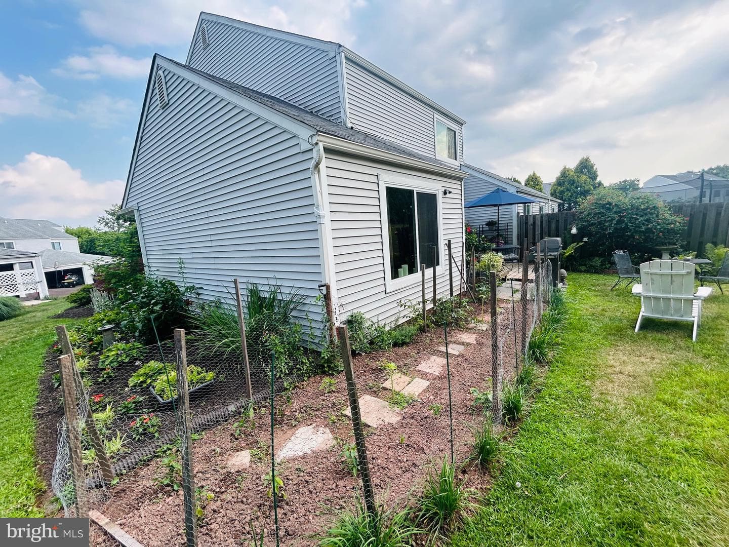 611 Bridge Street photo 26