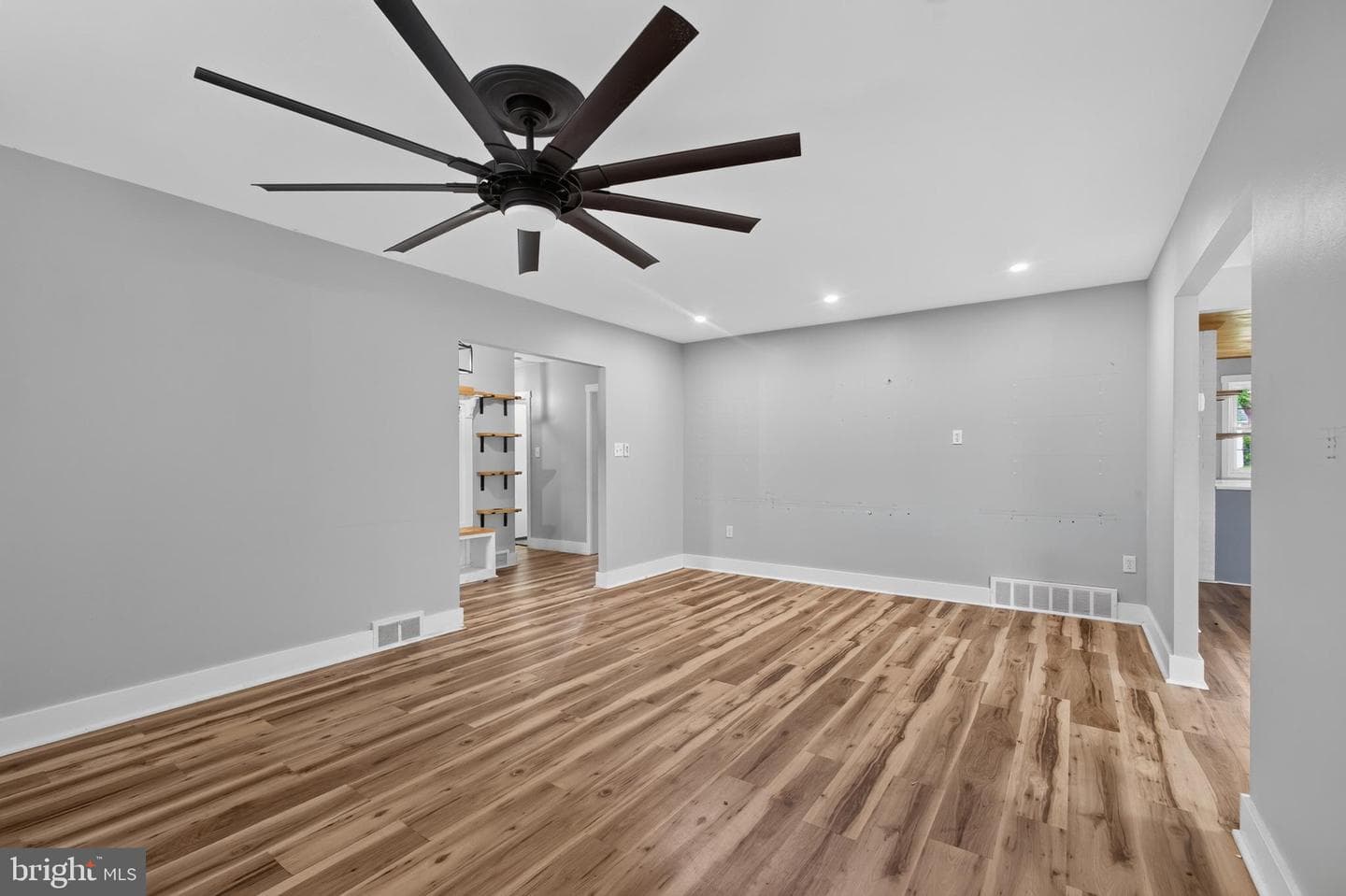 1741 Bantry Drive photo 4