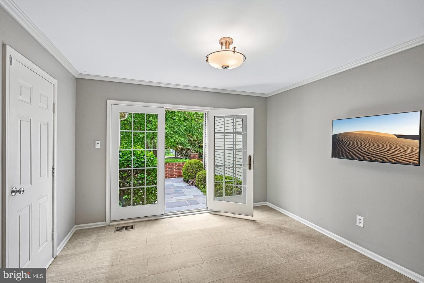 175 Hunter Court photo 16