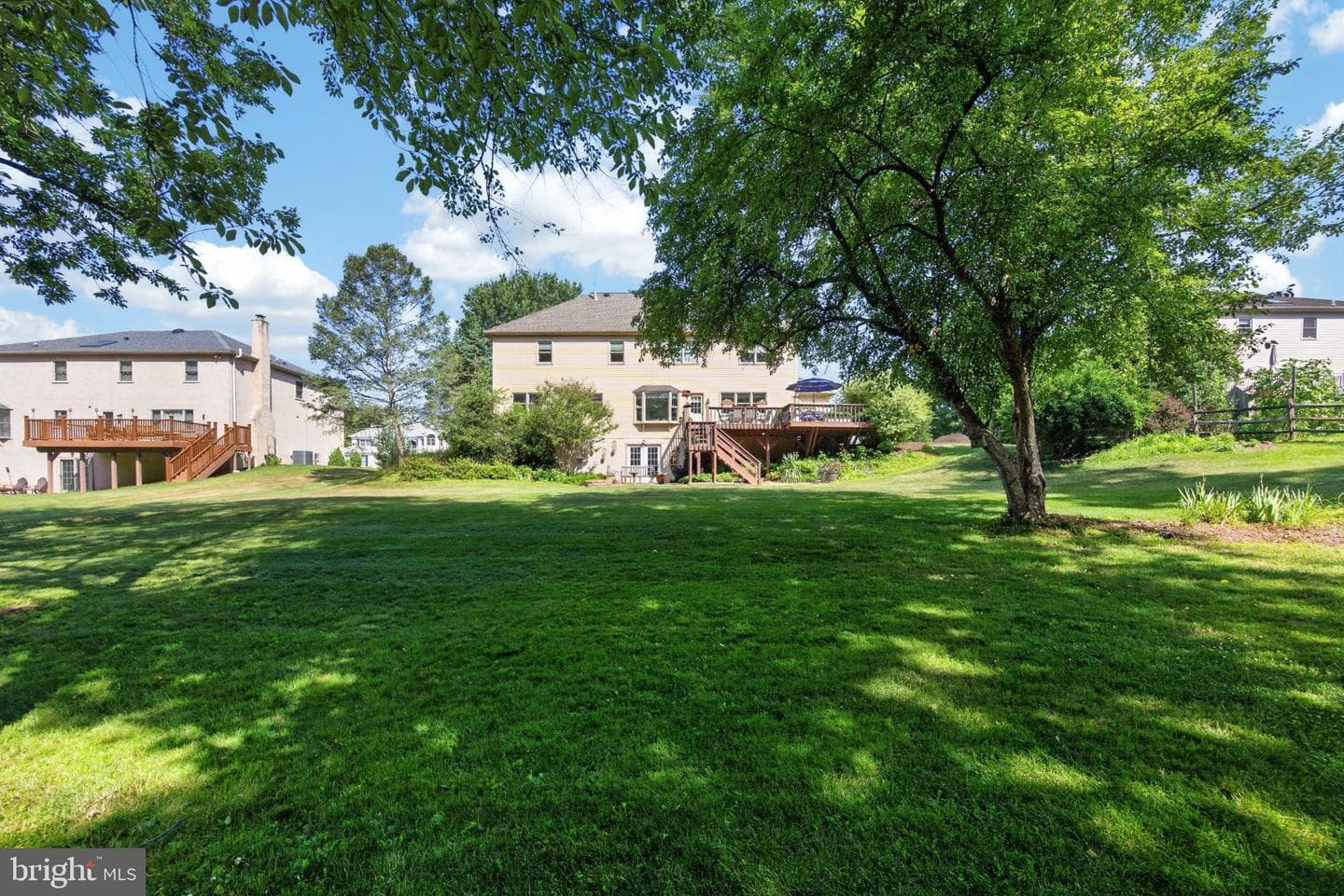 1215 Jarvis Lane photo 48